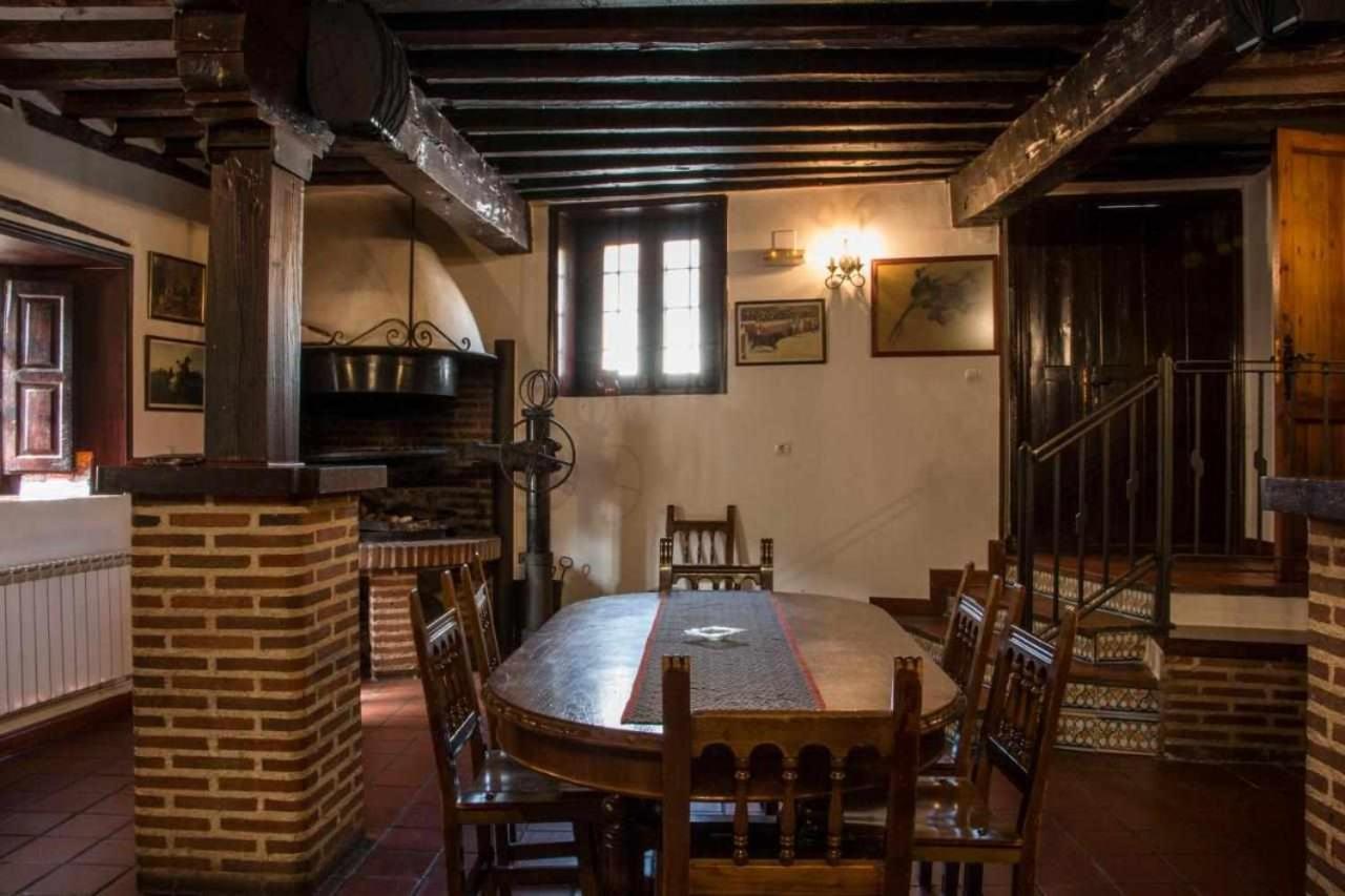 Casa Rural Paco Munogalindo ภายนอก รูปภาพ